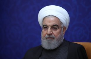 سیاست های گلابی روحانی، ژست هالیوودی لاریجانی!