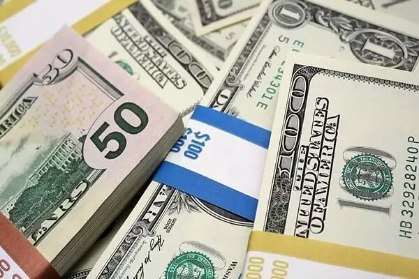 قیمت دلار ٢٠ شهریور ١۴٠٠ از ٢٧ هزار تومان گذشت