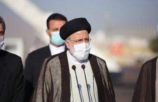 رئیس جمهور: رفع مشکلات بیکاری و خشکسالی فارس در دستور کار دولت است