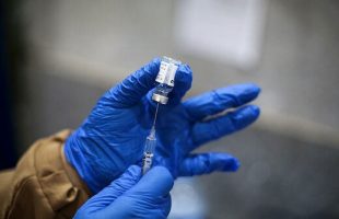 شرایط دریافت دُز سوم واکسن کرونا چیست؟