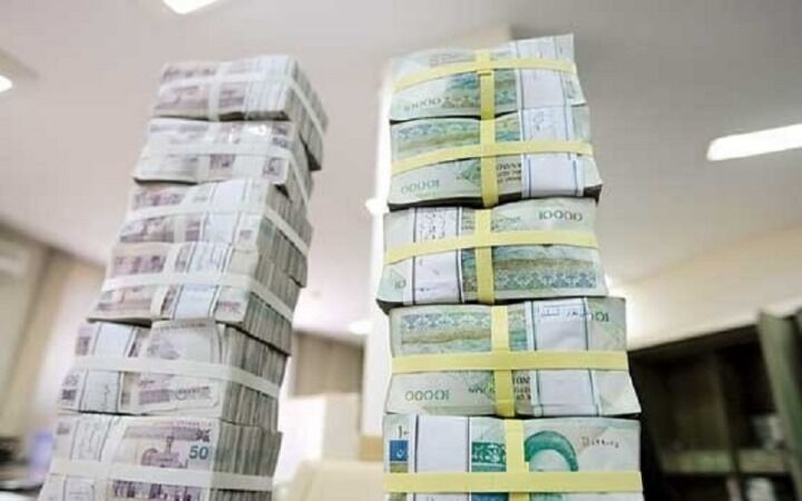حجم نقدینگی از ۳۹۲۱ هزار میلیارد تومان گذشت