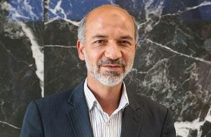 عذرخواهی وزیر نیرو از کشاورزان اصفهانی