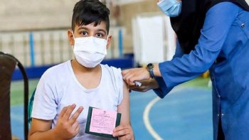 تزریق واکسن برای معلمان و دانش آموزان الزامی شد