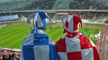 انتقاد تند نماینده مجلس به عزیزی خادم درپی حذف استقلال و پرسپولیس از آسیا