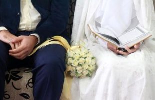 هر ماه  دو دفترخانه ازدواج در کشور تعطیل می‌شود