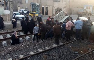 ۷ کشته و زخمی در حادثه تصادف قطار با وانت در ورامین
