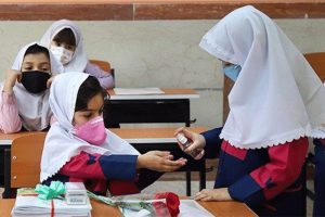 تصمیم برای تعطیلی کلاس‌های حضوری مدارس و دانشگاه‌ها به عهده چه کسی است؟