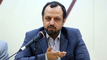 وزیر اقتصاد :از کارکنان بانکها برای دریافت وام ۱۰۰ میلیونی ضامن نمی گیریم