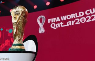 انتقادات تند از وعده های پوچ در خصوص جام جهانی