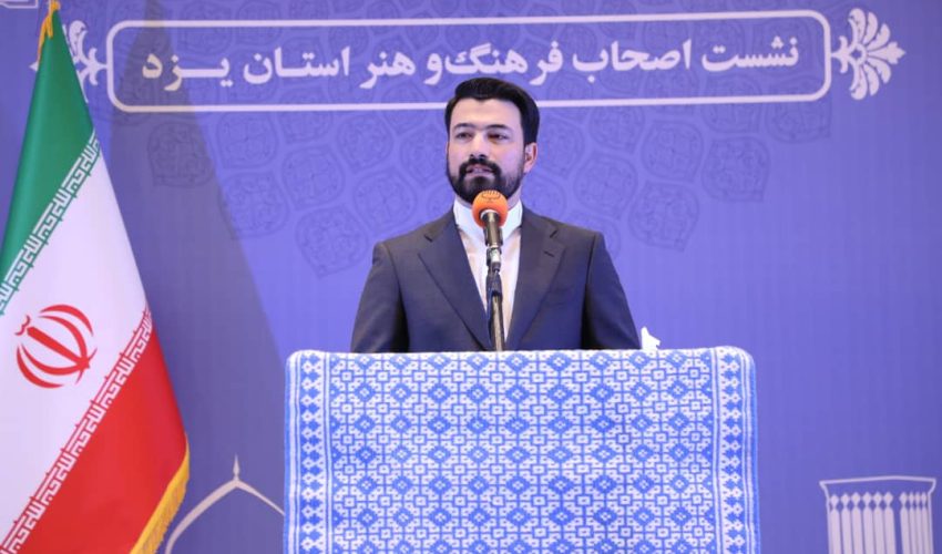 هنرمندان یزد در عرصه جهاد تبیین در حوزه های ملی و بین المللی اثرگذار باشند