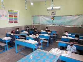 نیازی به رعایت فاصله اجتماعی کرونایی در مدارس نیست!