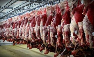 قیمت گوشت قرمز در بازار غیر منطقی است