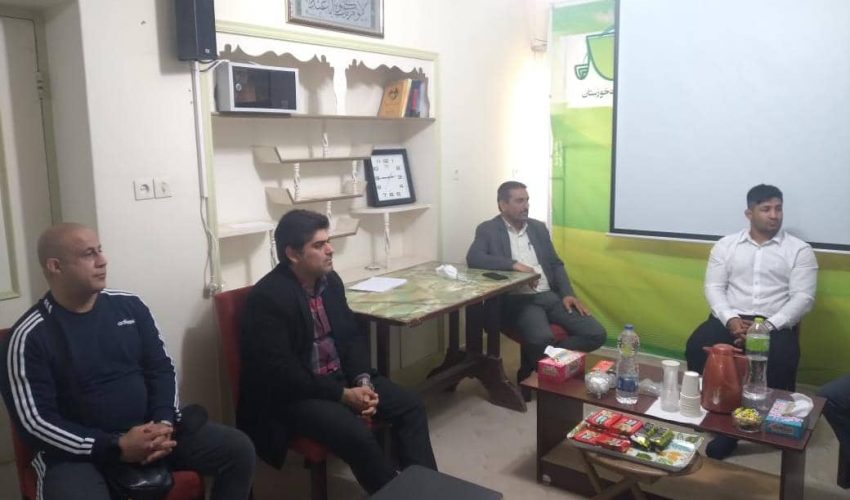 دیدار صمیمانه مدیر کل ورزش و جوانان استان خوزستان با مدیر عامل خانه مطبوعات خوزستان