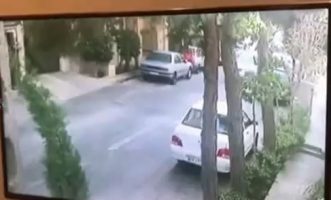 تصادف هولناک یک بنز با ۶ خودرو پارک شده