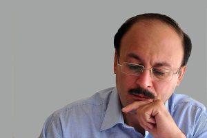گفتمان انقلاب چرا نسبت به ثروت های چند هزار میلیاردی بی تفاوت است