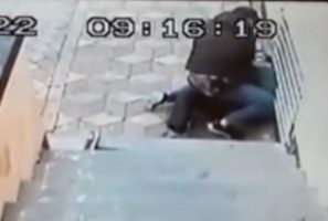 لحظه حمله افراد مسلح به سفیر  ایران در دانمارک
