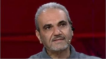 جواد خیابانی : به جای کی روش چوب کبریت روی نیمکت بود آمریکا رو شکست می‌دادیم