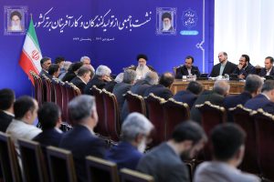 نشست تولیدکنندگان و کارآفرینان با رئیس‌جمهور