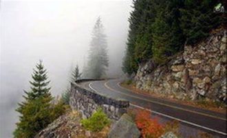 عملیات رها‌سازی سنگ‌های معلق در جاده چالوس