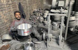 ساخت دیگ و ظروف آشپزی در پاکستان