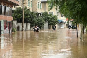 وضعیت اسفناک شهر آستارا پس از بارش باران