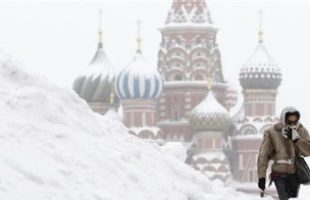 بارش شدیدترین برف ۱۴۵ سال اخیر در مسکو پایتخت روسیه