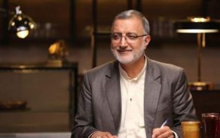 با ریل‌گذاری دولت قبل دلار ۱۵۰ هزار تومان می‌شد