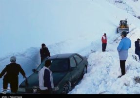 بارش سنگین برف در گردنه ژالانه کردستان