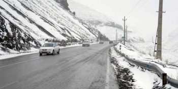 مسدود شدن ۶ محور مواصلاتی درپی بارش برف