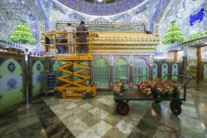 گل‌آرایی حرم امیرالمومنین (ع) در آستانه ۱۳ رجب