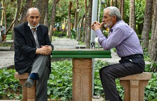 مهاجرانی سخنگوی دولت: بازنشستگان از خدمات درمانی مناسب بهره‌مند می‌شوند