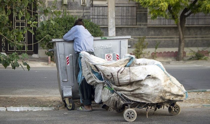 شهرداری زباله‌گردها را با حقوق ۱۵ میلیون استخدام می‌کند
