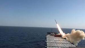 رونمایی سپاه از سامانه شلیک دو موشک بالستیک از روی ناو شهید مهدوی