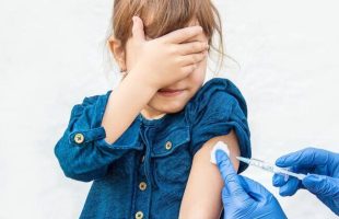 سبد واکسیناسیون کودکان با اضافه شدن دو واکسن  تکمیل می‌شود