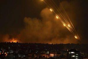 بازتاب حمله موشکی ایران به اسراییل در میان مردم فلسطین