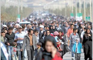 معاون وزارت بهداشت: ۲۰ سال دیگر رشد جمعیت ایران صفر می‌شود