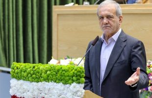 پزشکیان در سالروز تأسیس دانشگاه آزاد اسلامی: من هشت ماه پیش در همین‌جا حضور داشتم و چندان هم تحویلم نمی‌گرفتند