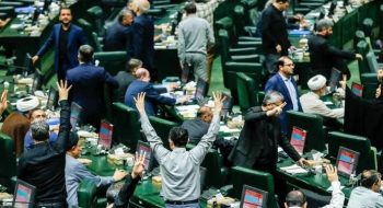 کارت زرد نمایندگان به وزیر فرهنگ و ارشاد اسلامی