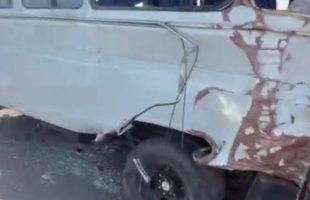 صبح امروز یک تصادف در جاده دماوند به فیروزکوه ۵۰۰ متر بعد از آبسرد رخ داد.