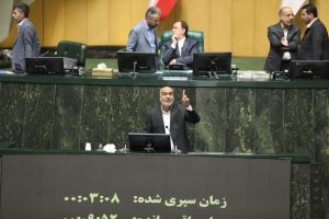 صباغیان: آقای وزیر آموزش‌وپرورش همکاران شما در اسنپ و آژانس هستند احوالی از آنها بگیرید!