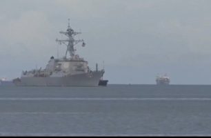 انتقال ناوشکن آمریکایی به سواحل ونزوئلا