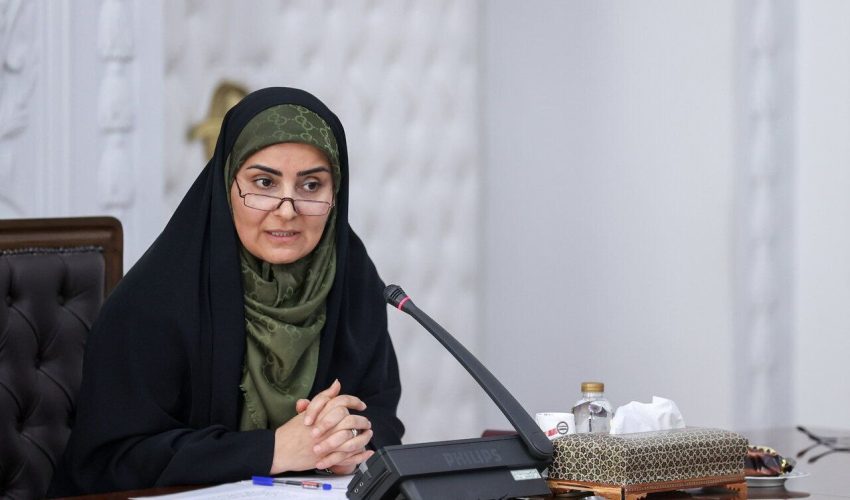 سکوت وزیر راه تصور واقعی بودن حاشیه های فرودگاه اردبیل را تقویت می کند