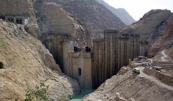 دماوند بی‌برف، سد لار خالی