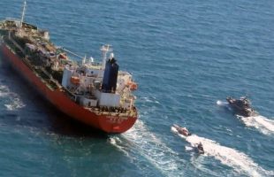 توقیف کشتی حامل ۴ میلیون لیتر سوخت قاچاق در خلیج فارس