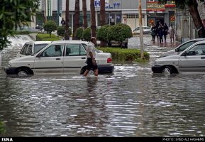 جاری شدن روان آب در معابر بندرعباس