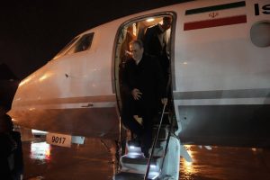 وزیر امور خارجه و هیئت مذاکره کننده ایرانی، با استقبال مقامی از وزارت امور خارجه سوئیس وارد ژنو شد