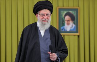 رهبر انقلاب: ملت عزیز ایران دشمنان را مأیوس کردید
