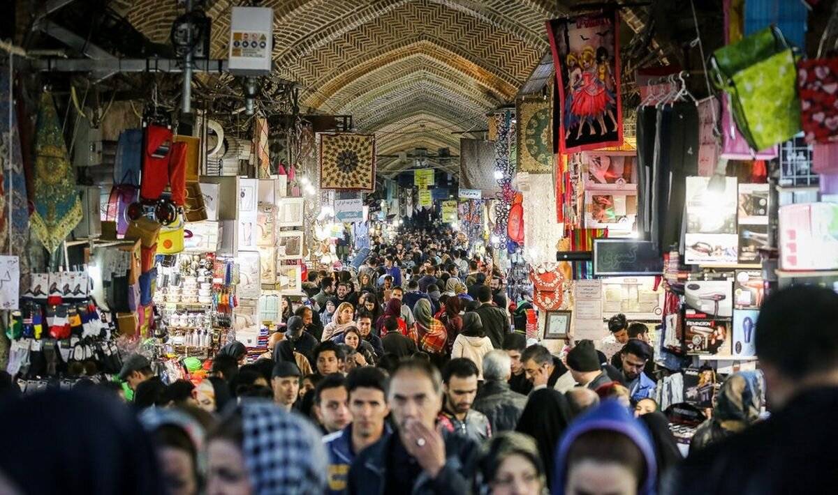 تردد میلیونی زیر سقفهای فرسوده بازار تهران